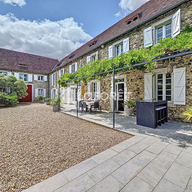 Maison 10 pièces 749000 €