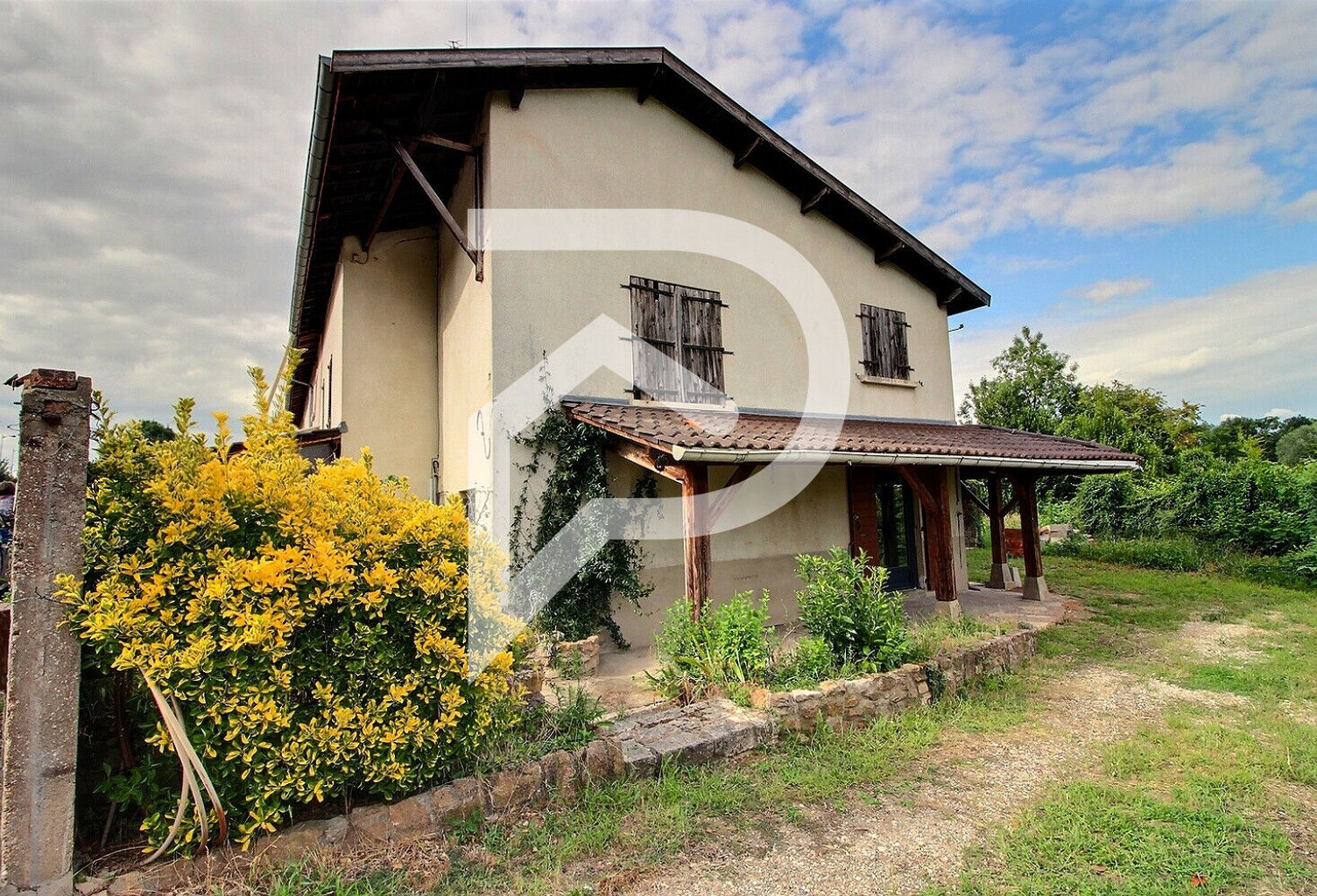 SAVIGNEUX -Maison 6 pièces 133 m² — photo 1