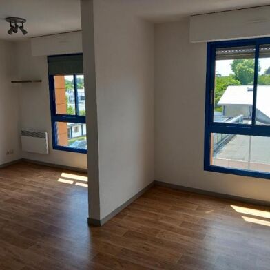 Appartement 1 pièces 700 €