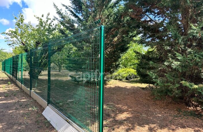 Terrain à vendre  AUXERRE (89) de 714 m2   clos  garage  portail — photo 2