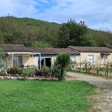 Maison 7 pièces 328490 €