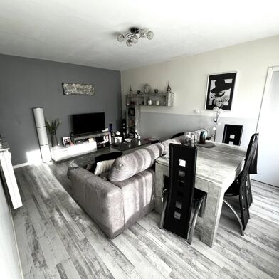 Appartement 4 pièces 192000 €