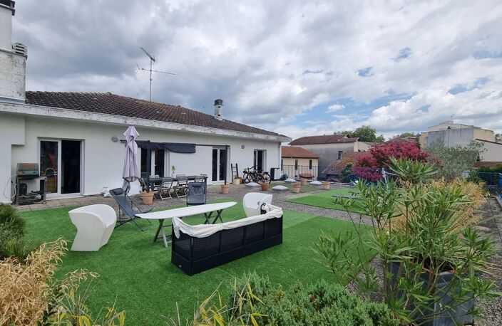 HYPER CENTRE de Dax, terrasse de 180m² — photo 5