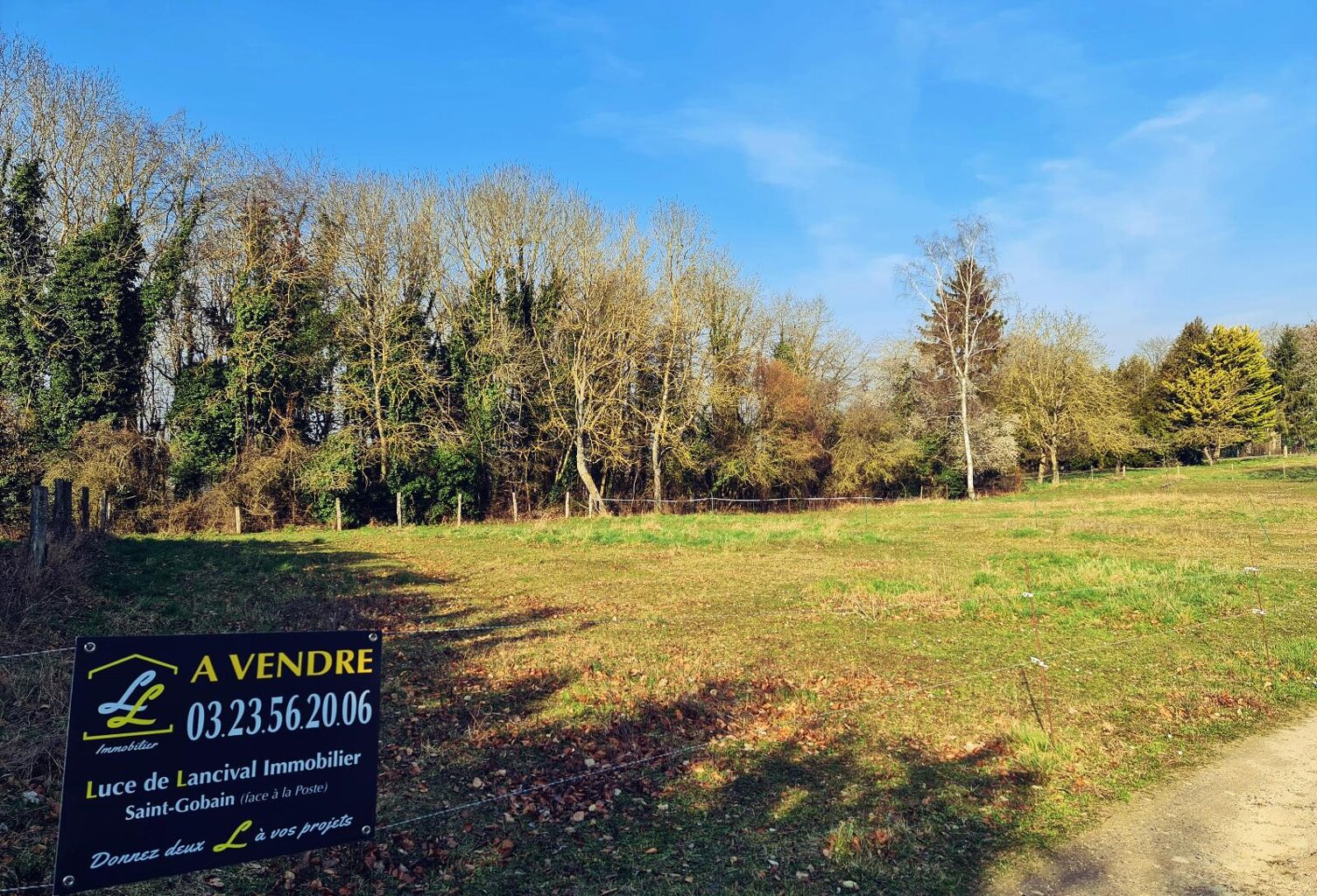 Vente terrain  1042 m² Saint-Gobain (02410) — photo 1