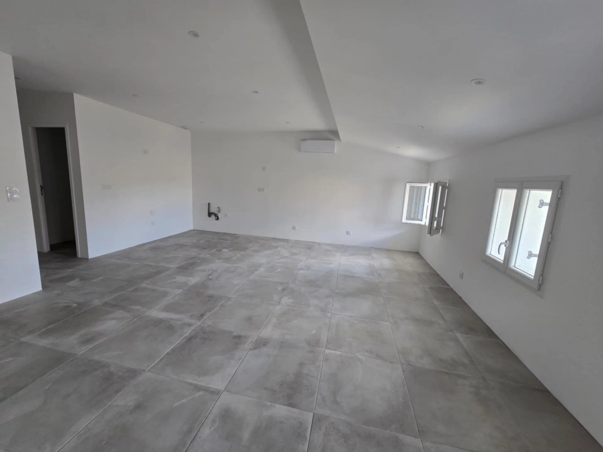 Appartement 3 pièces 69 m² · à Le Luc · 69 m² · 180 000 €