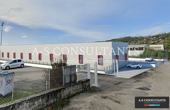 LOCAL D'ACTIVITE A VENDRE — photo 3