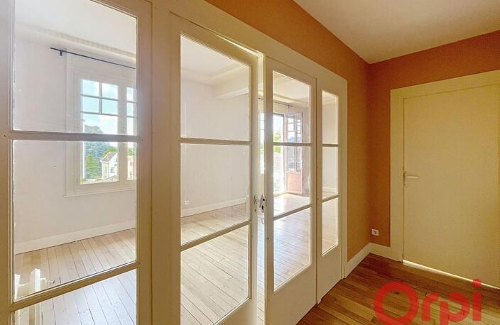 VICHY - QUARTIER FRANCE - T3 - 2 BALCONS - 112 m2 — photo 4