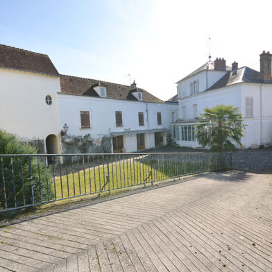 Maison 17 pièces 450000 €