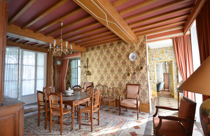 CHATEAU THIERRY (02)  centre, à vendre grande maison bourgeoise de 400 m2 habitables avec bâtiment de 800 m2 — photo 5