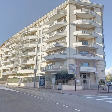 Appartement 3 pièces 265000 €