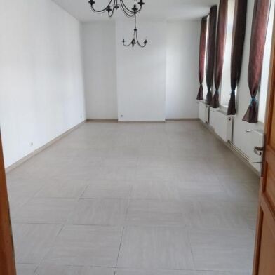 Maison 5 pièces 1335 €