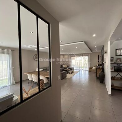 Maison 10 pièces 894000 €