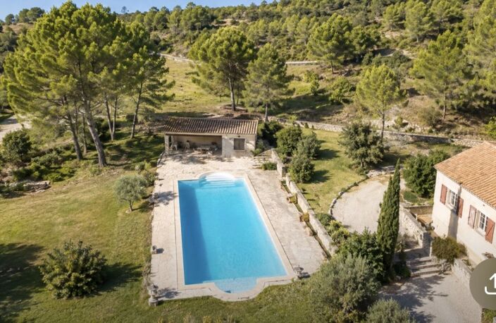 Villa parc de 25000 m2 — photo 2
