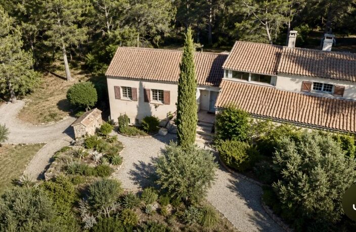 Villa parc de 25000 m2 — photo 4