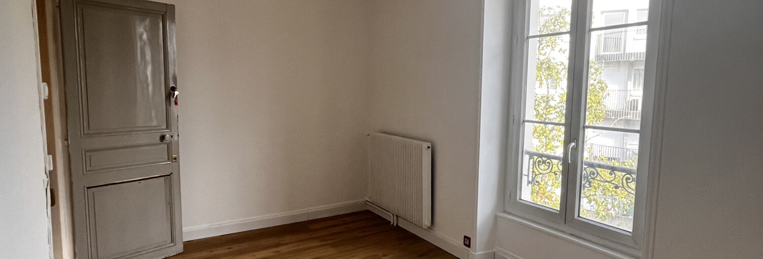 Bureau  14 m² à louer à Reims (51100)