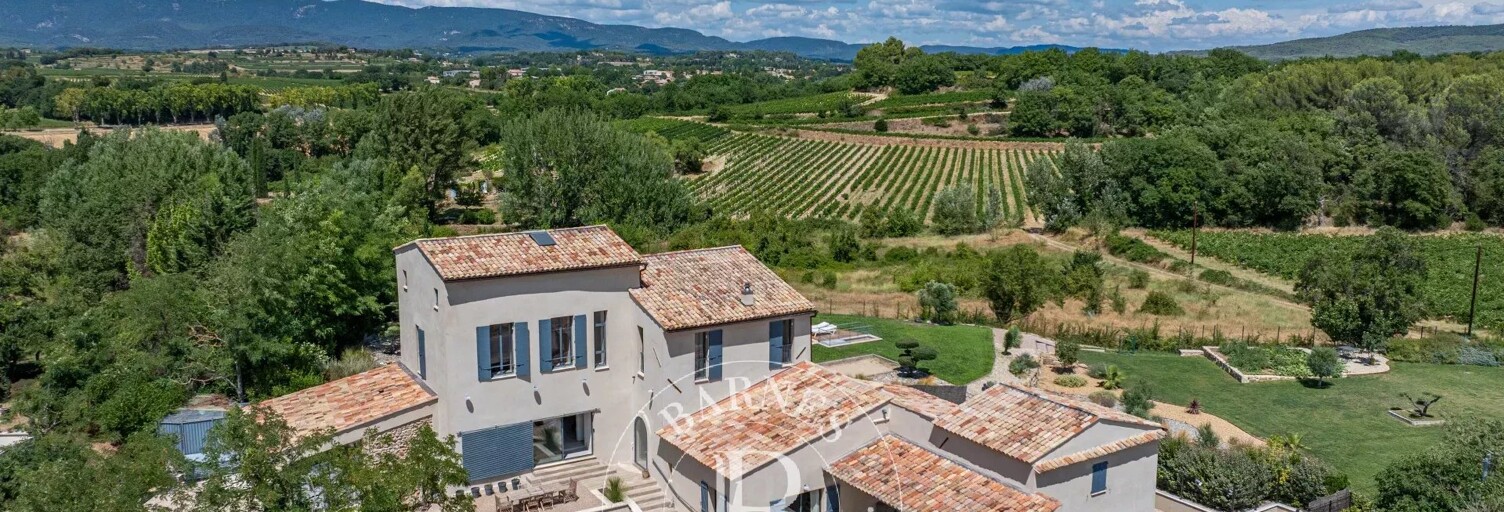Maison 15 Pièces 400 m² à vendre à Lourmarin (84160)