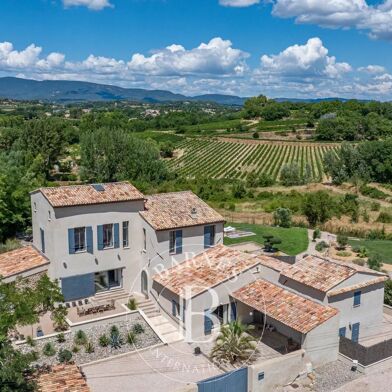 Maison 15 pièces 1990000 €