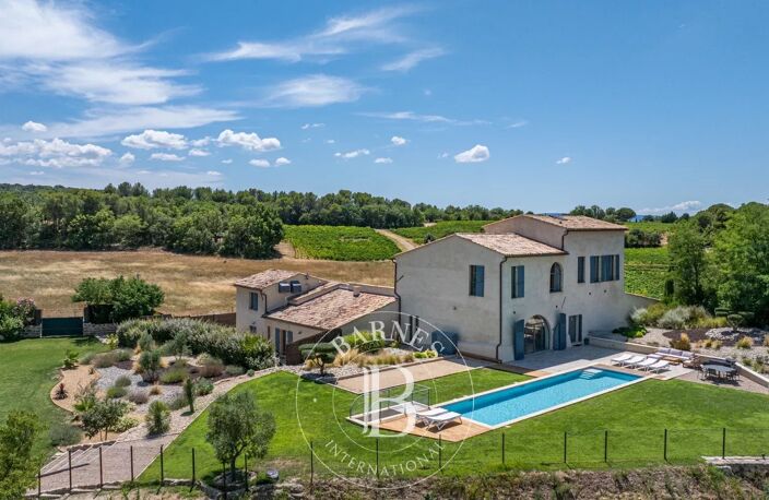 LUBERON SUD – LA TOUR D’AIGUES – PROPRIÉTÉ RÉNOVÉE AVEC MAISON I — photo 3