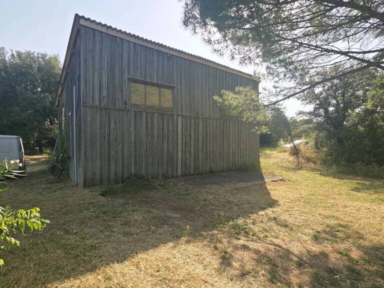 UNE EXCLUSIVITÉ GIMMOT – À VENDRE – TERRAIN EN ZONE ARTISANALE A — photo 1