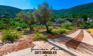 Terrain  2021 m² à vendre à Solliès-Toucas (83210)