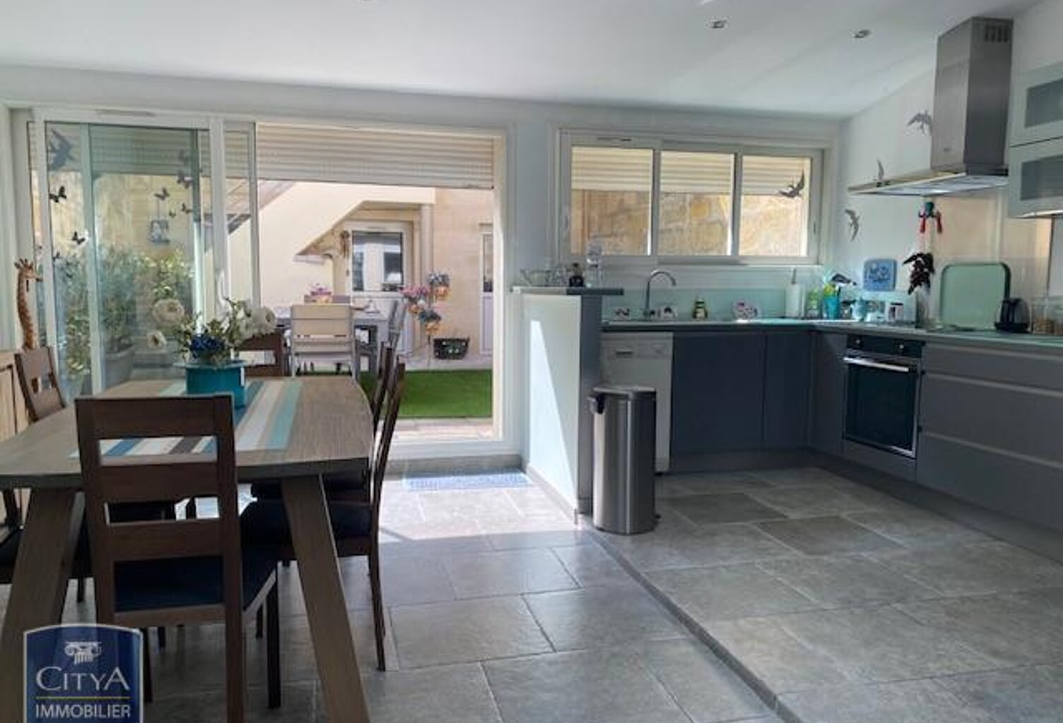 Vente maison 3 pièces 176 m² Bordeaux (33300) — photo 1