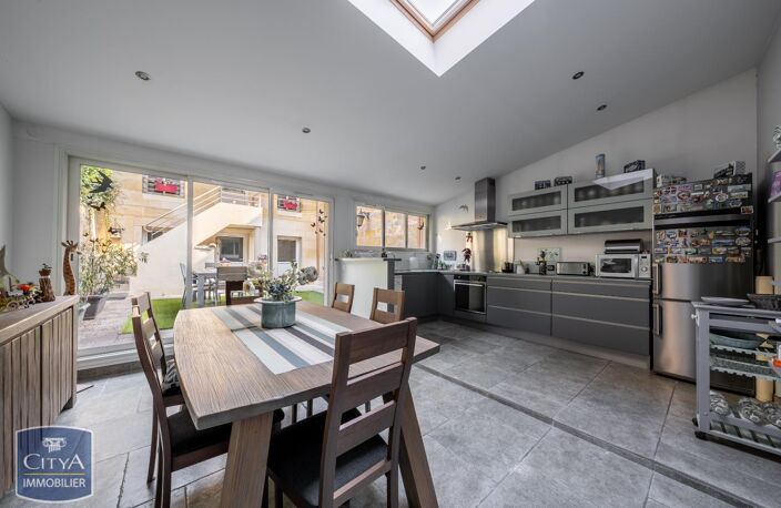 Vente maison 3 pièces 176 m² Bordeaux (33300) — photo 2