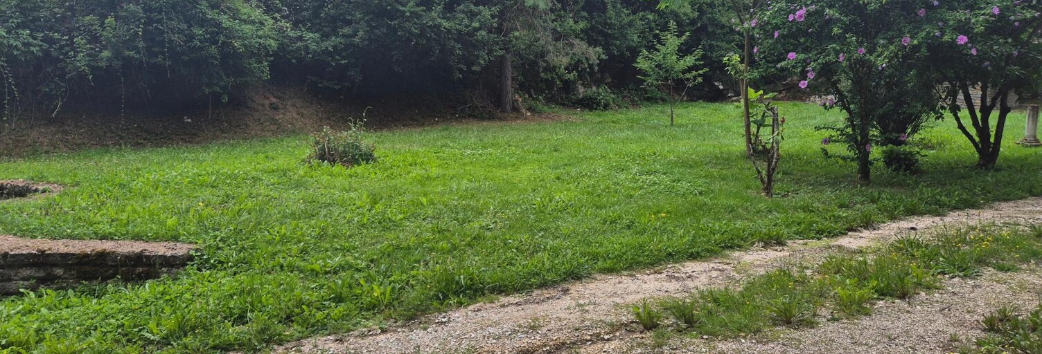 Terrain  3100 m² à vendre à Montferrand-le-Château (25320)