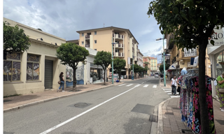 Commerce  60 m² à vendre à Menton (06500)