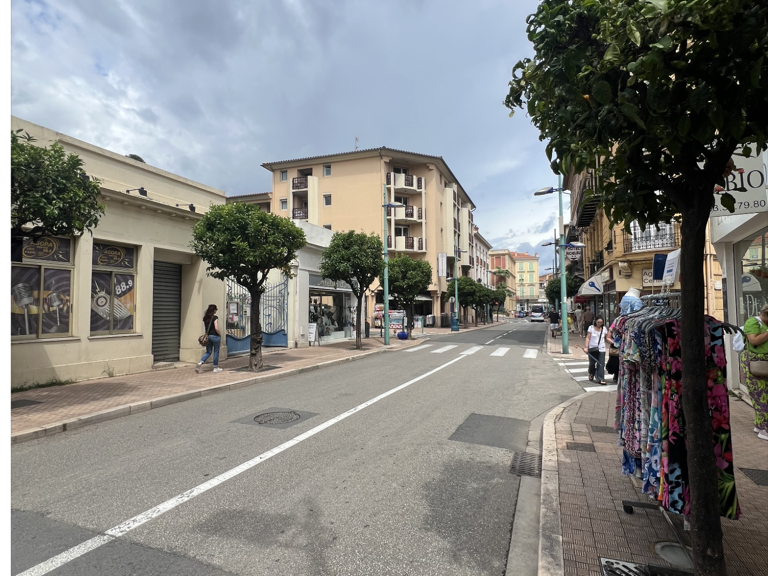 DROIT AU BAIL MENTON CENTRE VILLE — photo 1