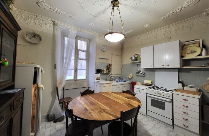 Immeuble mixte au centre-ville de St-Jean-de-Maurienne 73300 — photo 4