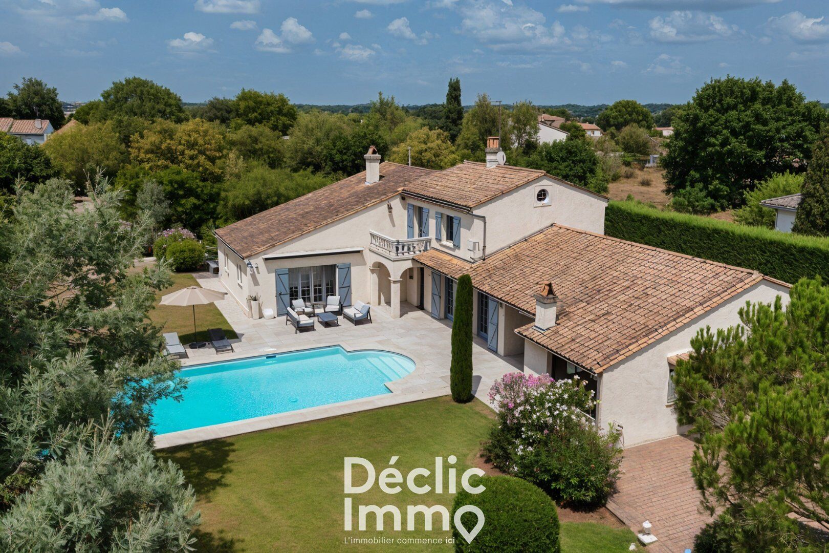 Villa / Maison  T7 à vendre Latresne 33360