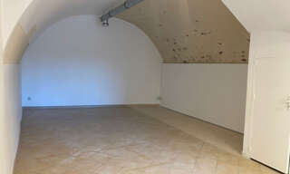 Commerce  41 m² à louer à Peynier (13790)