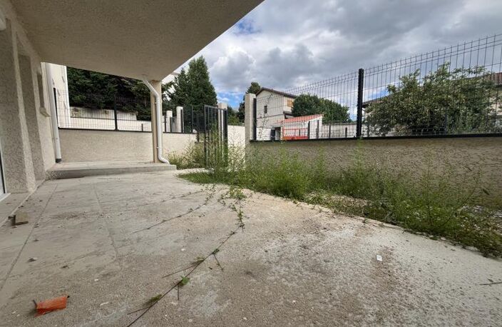Vente maison 3 pièces 76 m² Décines-Charpieu (69150) — photo 5