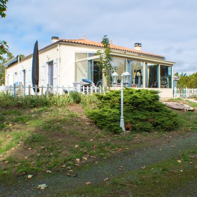 Maison 5 pièces 310990 €