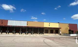 Commerce  8434 m² à louer à Pont-Sainte-Marie (10150)