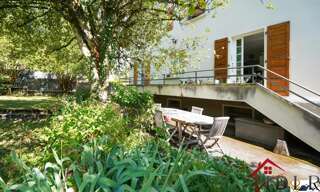 Maison 9 Pièces 196 m² à vendre à Scionzier (74950)