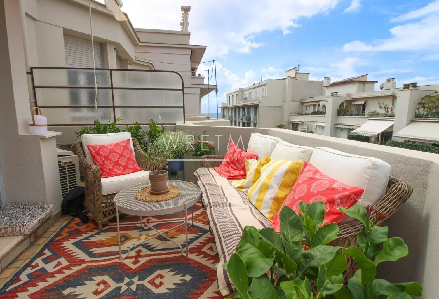 Studio lumineux avec grande terrasse – Nice Carré d'Or — photo 1