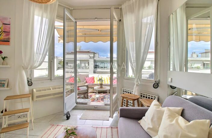 Studio lumineux avec grande terrasse – Nice Carré d'Or — photo 4