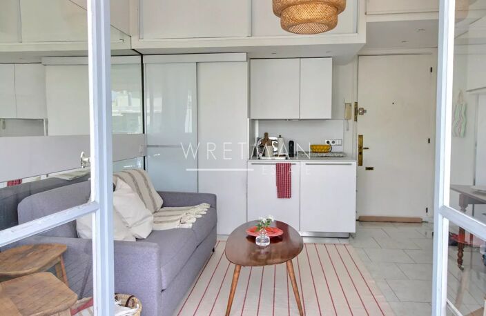 Studio lumineux avec grande terrasse – Nice Carré d'Or — photo 5