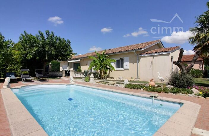 Villa de plain-pied avec piscine à Saint-Uze — photo 2