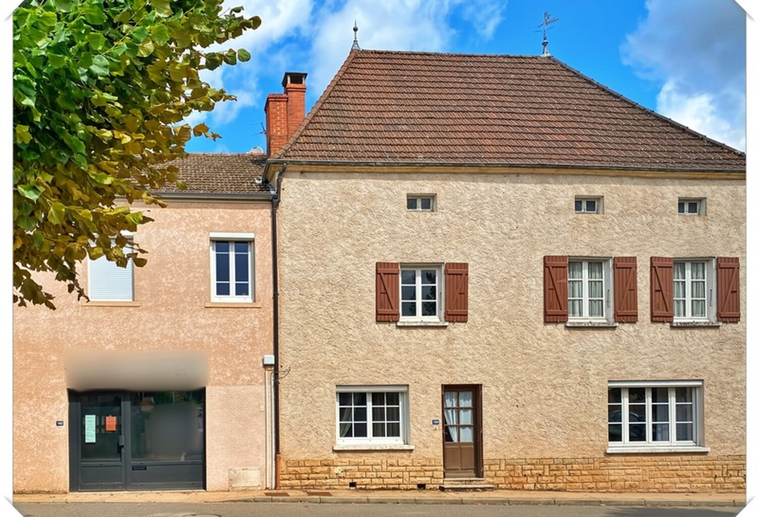 ENSEMBLE IMMOBILIER COMPRENANT  2 MAISONS DE VILLAGE SUR TERRAIN DE 2285 m² — photo 1