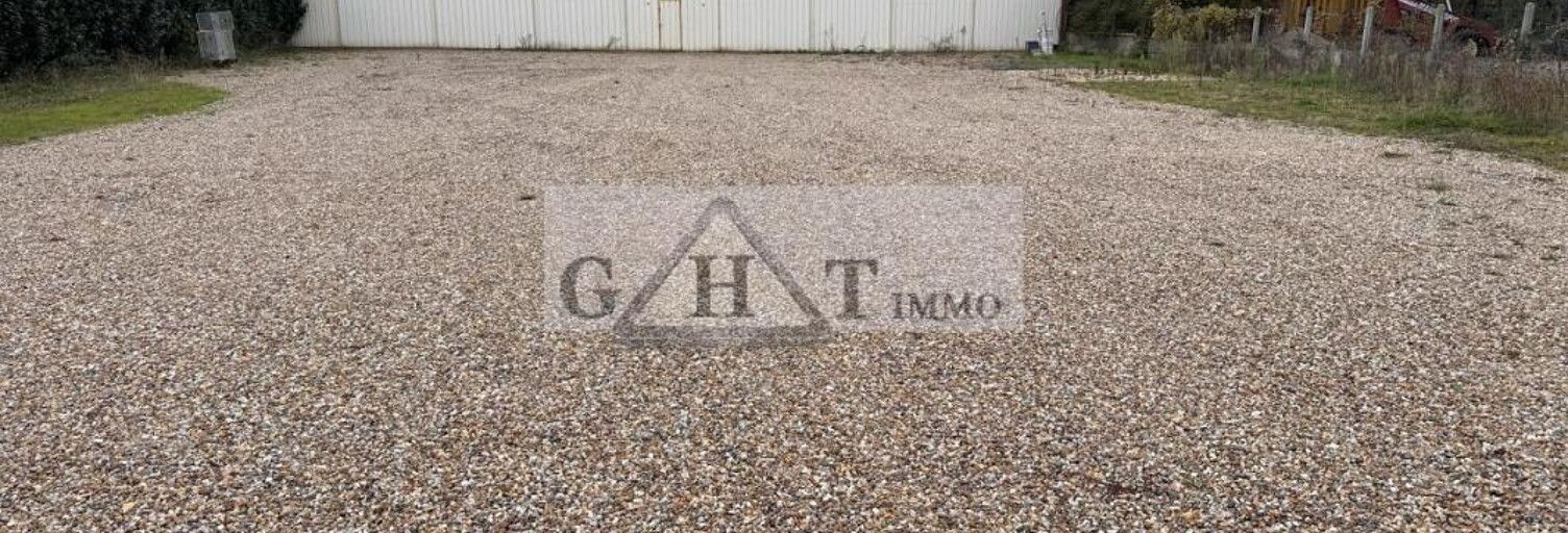 Local industriel  860 m² à louer à Saint-Aubin-sur-Gaillon (27600)