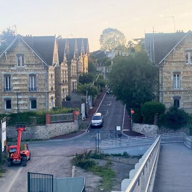 Maison 8 pièces 404600 €