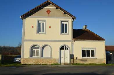 Immeuble  285660 €