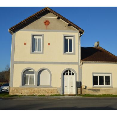 Immeuble  285660 €