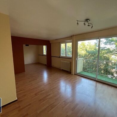 Appartement 3 pièces 700 €