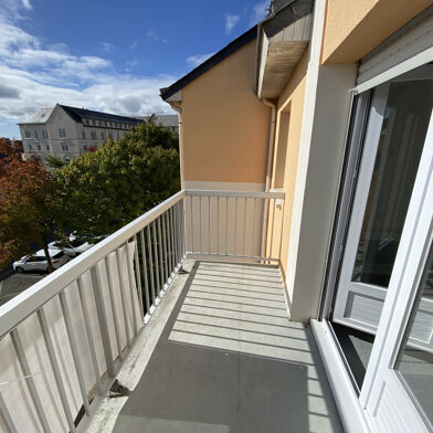 Appartement 3 pièces 790 €