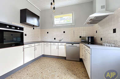 Maison 10 pièces 371000 €