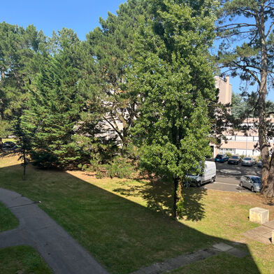 Appartement 4 pièces 166350 €