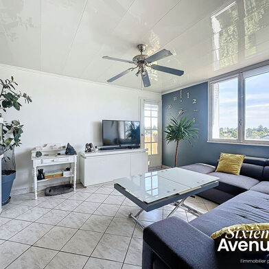 Appartement 4 pièces 220000 €